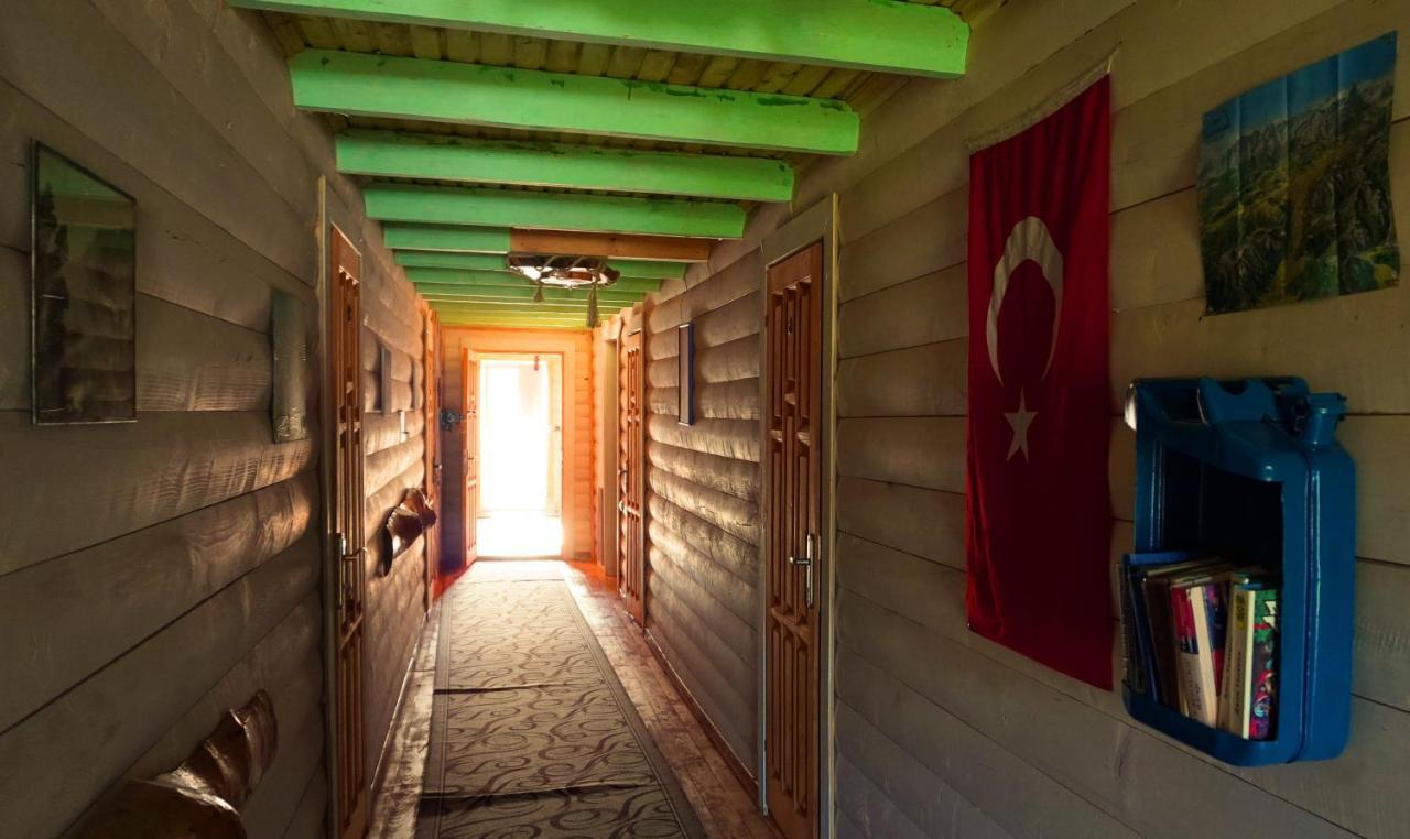 Otel Kostel House Mykulychyn